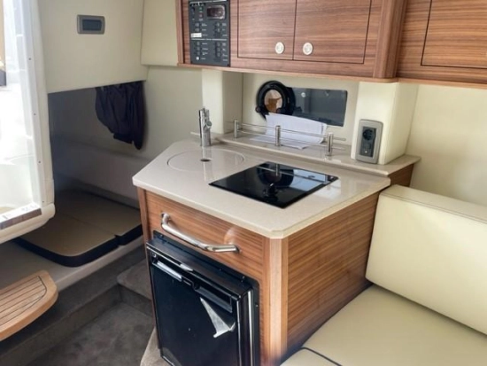 Sea Ray Sundancer 265 brand new for sale