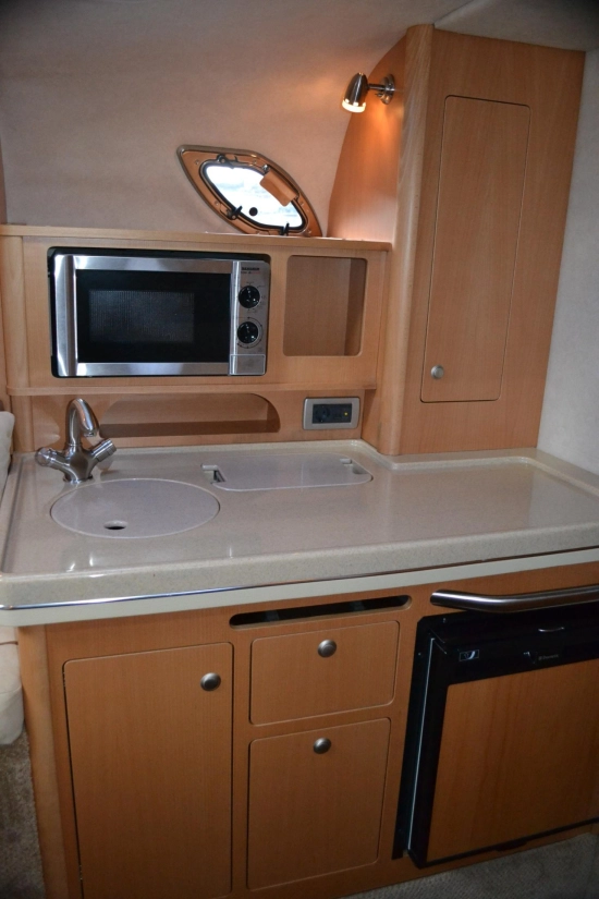 Sea Ray Sundancer 305 preowned for sale