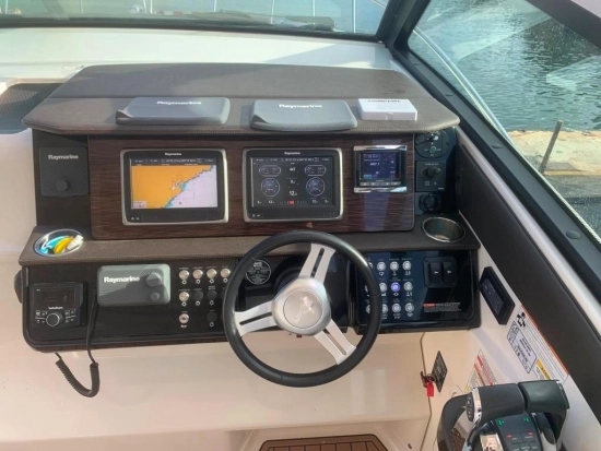 Sea Ray Sundancer 320 preowned for sale