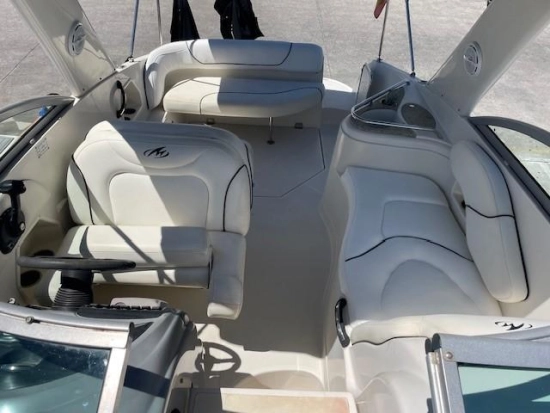 Monterey 270 Sport Cruiser d’occasion à vendre