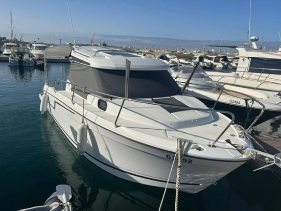 Jeanneau Merry Fisher 695 preowned for sale