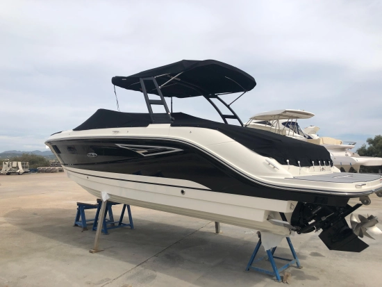 Sea Ray SLX 250 preowned for sale