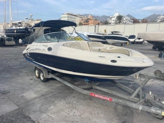 Sea Ray Sundeck 270 preowned for sale