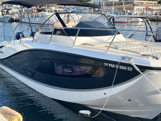 Quicksilver Sundeck Activ 875 preowned for sale