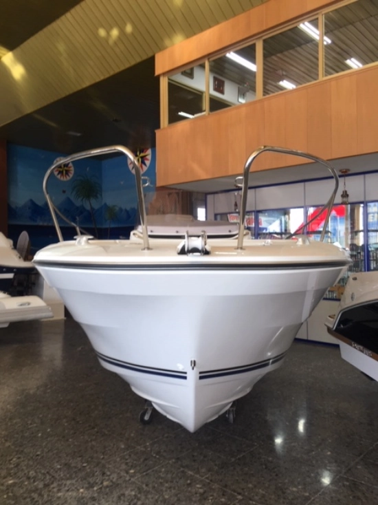 Jeanneau Cap Camarat 7.5 CC Serie 3 brand new for sale