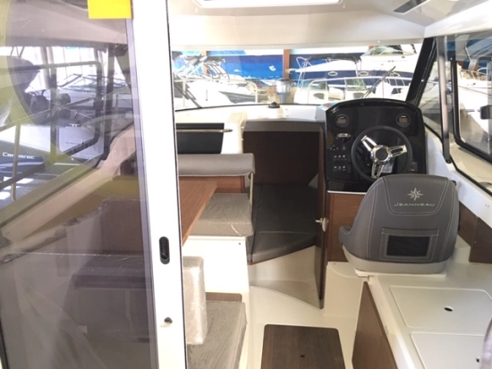 Jeanneau Merry Fisher 795 brand new for sale