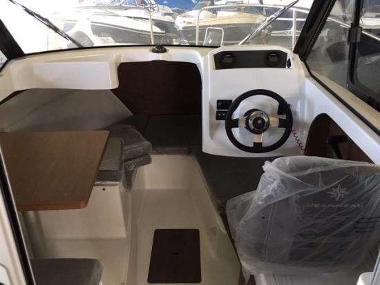 Jeanneau Merry Fisher 605 brand new for sale