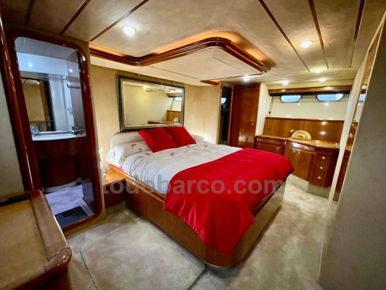 Ferretti 68 d’occasion à vendre