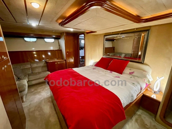 Ferretti 68 d’occasion à vendre