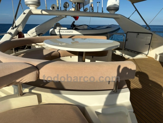 Ferretti 68 d’occasion à vendre