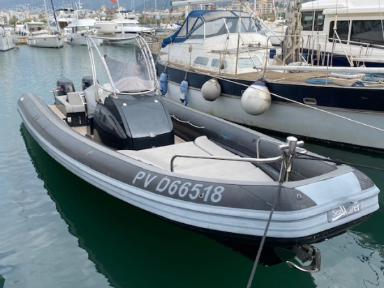 SeaWater Smeraldo 320 preowned for sale