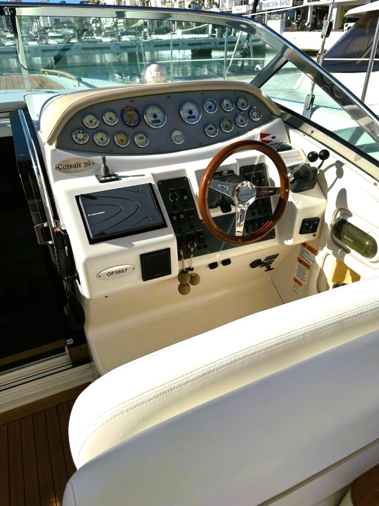 Chris Craft Corsair 36 d’occasion à vendre