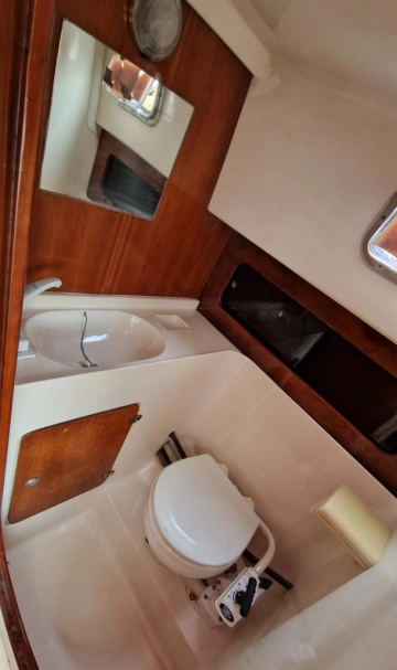 Rodman 700 preowned for sale
