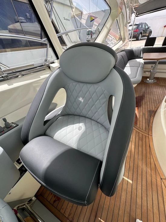 Azimut Atlantis 55 preowned for sale
