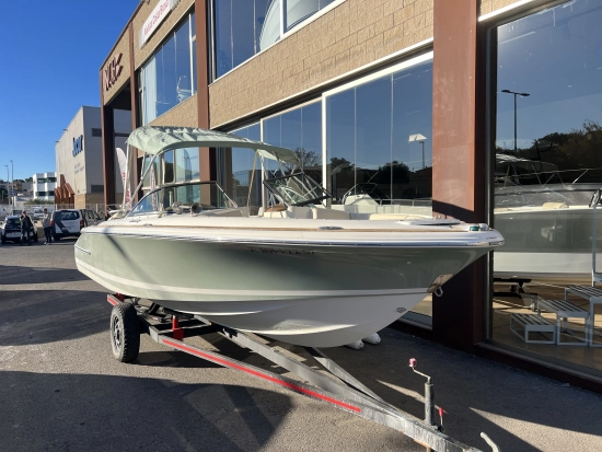 Chris Craft LAUNCH 22 LH preowned for sale