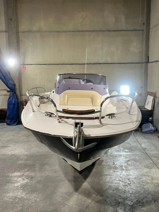 Sessa Marine Key Largo 27 preowned for sale