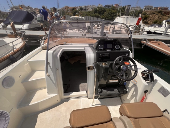 Quicksilver Sundeck 755 gebraucht zum verkauf