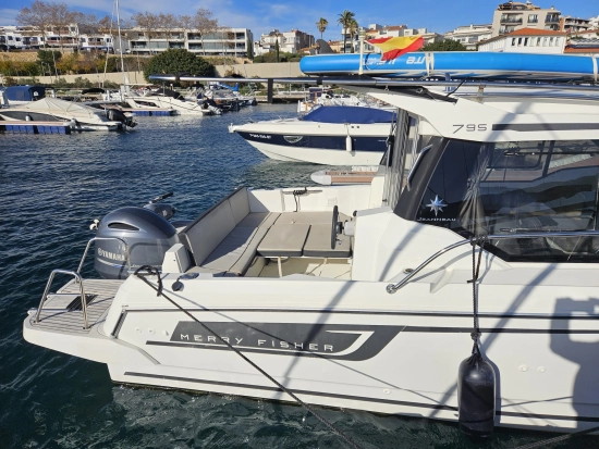 JEANNEAU MERRY FISHAER 795 preowned for sale