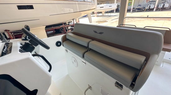 Beneteau Flyer 9 SPACEdeck brand new for sale