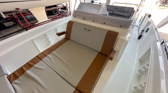 Beneteau Flyer 9 SPACEdeck brand new for sale