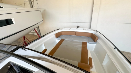 Beneteau Flyer 9 SPACEdeck brand new for sale