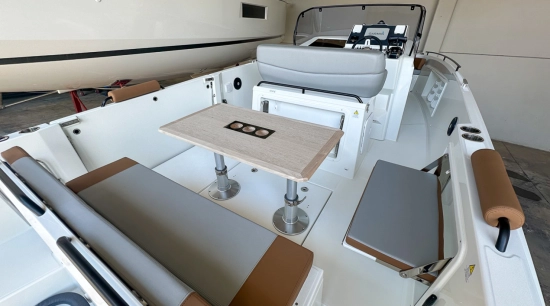 Beneteau Flyer 9 SPACEdeck brand new for sale