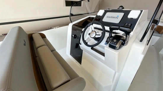 Beneteau Flyer 9 SPACEdeck brand new for sale