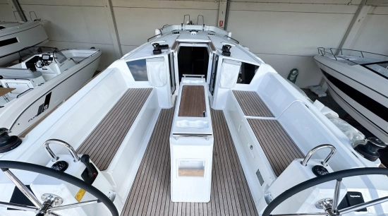 Beneteau Oceanis 38.1 brand new for sale