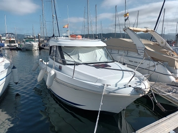 Beneteau Antares 780 preowned for sale