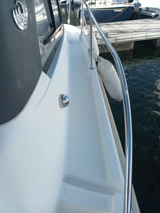 Beneteau Antares 780 gebraucht zum verkauf