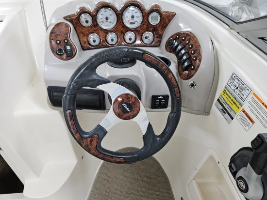 Rinker Captiva 232  CUDDY preowned for sale