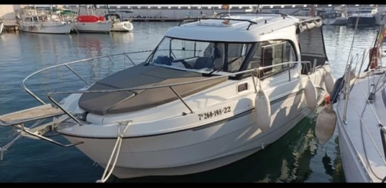 Beneteau Antares 8 OB d’occasion à vendre