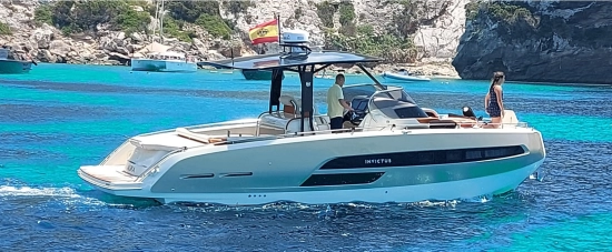 Invictus Yacht 320 GT d’occasion à vendre