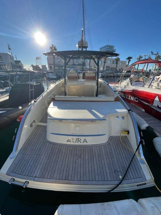 Invictus Yacht 320 GT d’occasion à vendre