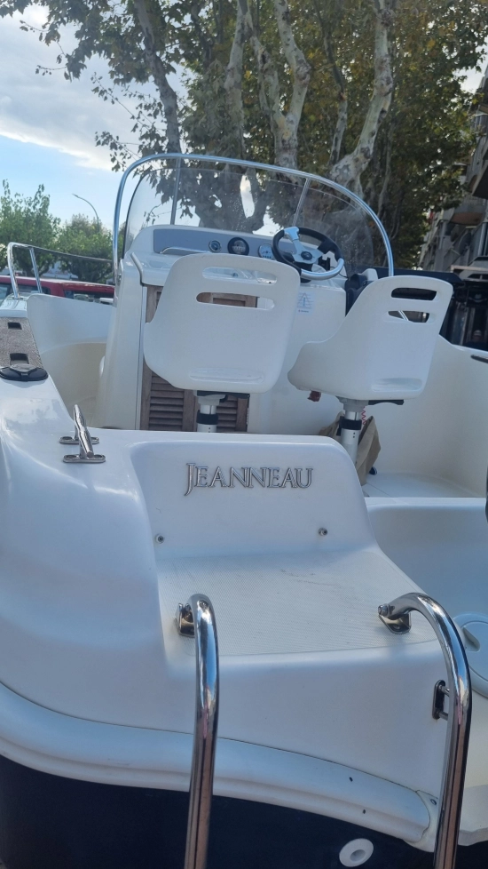 Jeanneau 545 WA preowned for sale