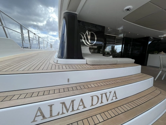 Sunreef Yachts 70 POWER-ALMA DIVA preowned for sale