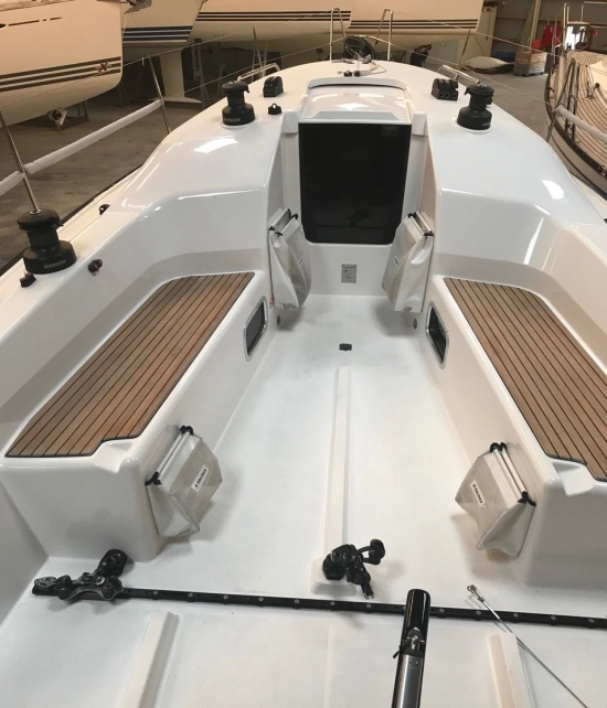 X Yachts XP33 preowned for sale