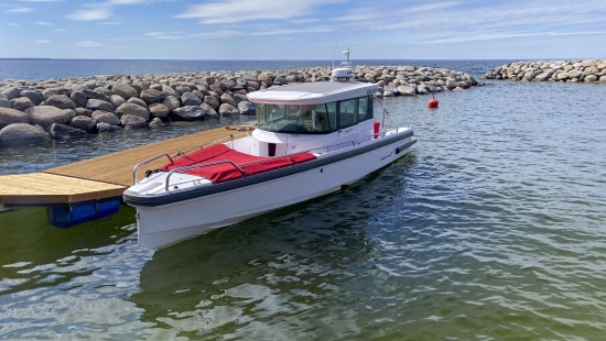 Axopar 28 CABIN preowned for sale