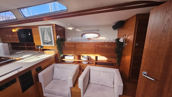 Hanse 531 E WHITE NIGHT preowned for sale