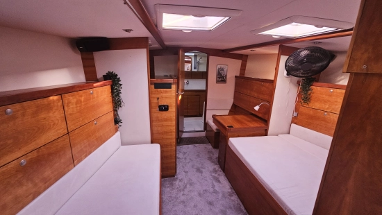 Hanse 531 E WHITE NIGHT preowned for sale