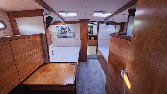 Hanse 531 E WHITE NIGHT preowned for sale