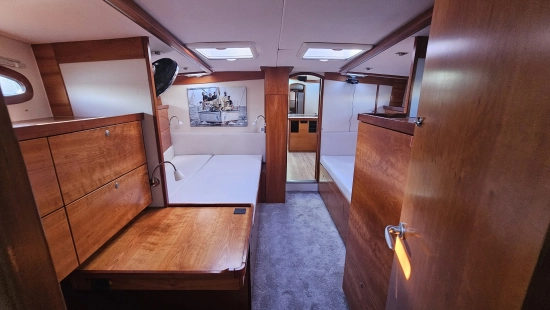 Hanse 531 E WHITE NIGHT preowned for sale