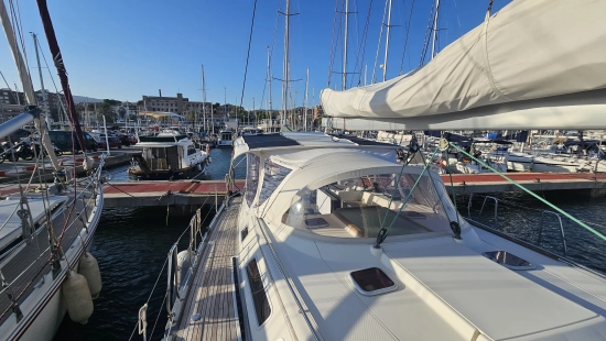 Hanse 531 E WHITE NIGHT preowned for sale