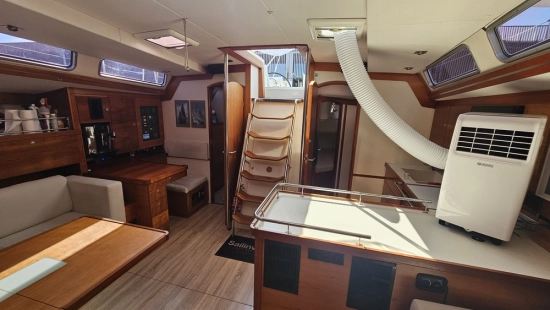 Hanse 531 E WHITE NIGHT preowned for sale