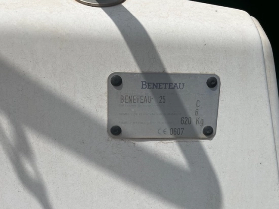 Beneteau PLATU 25 preowned for sale