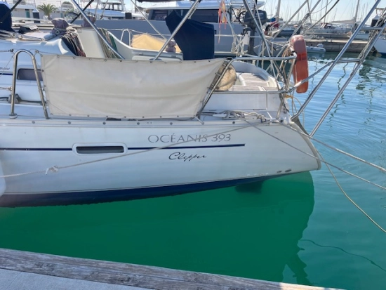 Beneteau Oceanis 393 preowned for sale