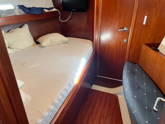 Beneteau Oceanis 393 preowned for sale