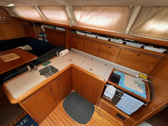 Jeanneau Sun Odyssey 43 preowned for sale