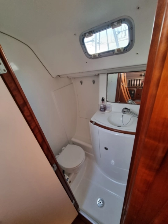 Beneteau Oceanis 411 Celebration preowned for sale