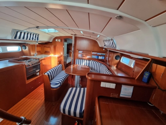 Beneteau Oceanis 411 Celebration preowned for sale